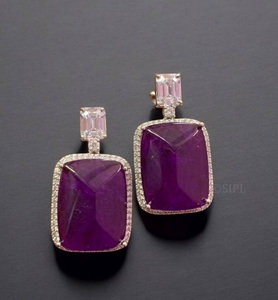 Pendientes de Moda Exclusivos de Primera Calidad en Latón Chapado en Oro con Circonita Cúbica para Mujer, Colección para Fiestas y Bodas - Product Image 3