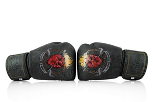 Gants de boxe Fairtex en cuir imperméable avec imprimé Heart of Warrior, pour entraînement et sparring, modèle Tom Atencio - Product Image 6