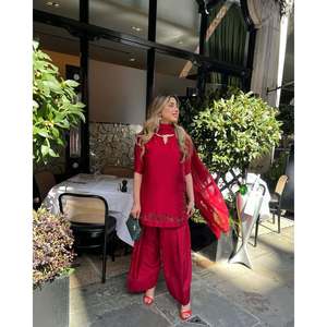 Conjunto Elegante de Diseño: Top de Chifón para Fiesta con Pantalón y Dupatta - Product Image 3