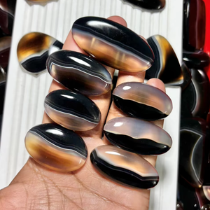 Piedras de Ágata Negra con Banda, Marca ASHU GEMS, Origen Rajasthan, Tamaño Libre, Precio al por Mayor para Fabricación de Joyería - Product Image 3