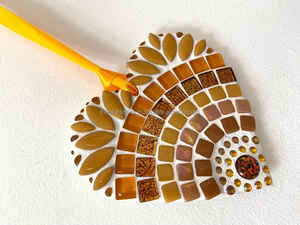 Décoration murale en mosaïque de verre Art Déco en forme de cœur, artisanat en bois fait main, ETHEREAL BLUSH BLOSSOM - Product Image 3