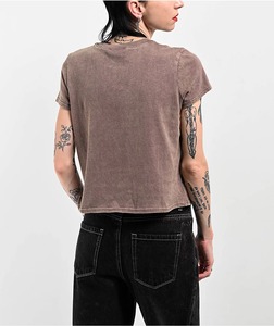 เสื้อยืดครอปแขนสั้นคอกลมผ้าฝ้ายทรงหลวมสไตล์สตรีทแวร์ลำลองสำหรับฤดูร้อนลายกราฟิก เสื้อครอปผู้หญิง - Product Image 6