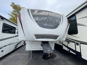 Used 2013 Keystone L-a-r-e-d-o 289SRE - Product Image 4