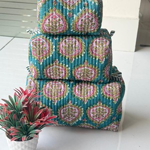 Quilted Bohemian Cosmetic Organizer Toiletry Bag With Pink Floral Pattern Multi-Function Travel <b>Makeup</b> <b>Case</b> Large Capacity - Product Image 5