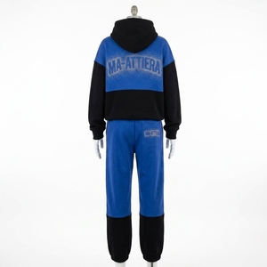 Conjunto Deportivo de Sudadera con Capucha y Pantalones Jogger para Mujer, Color Azul y Negro, Estilo Casual Urbano - Product Image 3