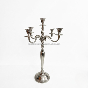 Candelabro Victoriano Alto de 5 Copas de Primera Calidad • Centro de Mesa Plateado Pulido para Grandes Banquetes - Product Image 2