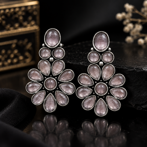 Boucles d'oreilles clous fleur tendance en pierre lavande pâle pour femme, bijoux fantaisie, vente en gros - Product Image 2