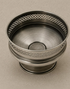 Bol à fruits rond sur pied en argent, finition antique, centre de table décoratif, fournisseur en gros OEM ODM - Product Image 1