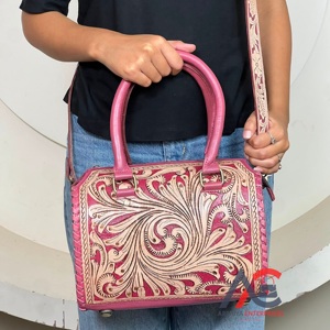 Sacs de voyage moyens en cuir de vache véritable, faits à la main, style western, sac bandoulière pour cowgirl, prix d'usine en gros - Product Image 1