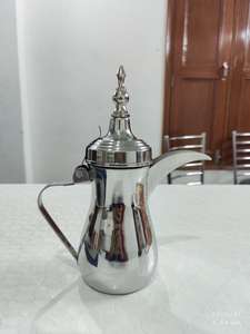 Dallah metálica hecha a mano, fabricada y suministrada por HHO, elaborada por trabajadores bien capacitados. - Product Image 5