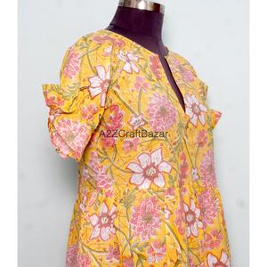 เดรสสั้นผู้หญิงผ้าฝ้ายถัก 100% คอวี แขนสั้น เอวสูง ทรงเอ พิมพ์ลายดอกไม้ดิจิทัล ซักได้ ระบายอากาศดี เหมาะสำหรับใส่ทำงาน - Product Image 5