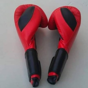 Guantes de Boxeo de Cuero Profesionales con Logotipo Personalizado, Cierre de Gancho y Bucle Impermeable para Entrenamiento de MMA/Kickboxing, Proveedor Mayorista - Product Image 6