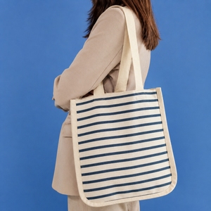 Sac fourre-tout en toile de coton biologique 100% résistant de la marque RAMESH EXPORTS |   Sac réutilisable à rayures bleues avec bandoulière et poignée supérieure, taille moyenne - Product Image 3