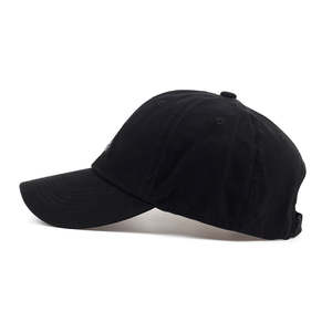 Gorra de Béisbol Negra de Algodón RAO CRAFT EXPORTS con Diseño de Astronauta Bordado con Lentejuelas, Personalizable, Sin Estructura, Unisex, Ajustable - Product Image 5