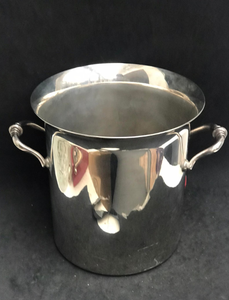 Cubo para Hielo de Acero Inoxidable Martillado de Doble Pared con Enfriador de Caña, Diseño Moderno y Lujoso para Fiestas en Interiores y Uso en Bares - Product Image 2