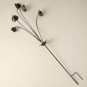 Estaca Decorativa de Metal Dorado con Diseño de Flor de Ajo para Jardín, Escultura Decorativa para Patio y Césped - Product Image 3