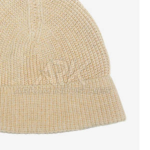 Gorros de Punto de Color Sólido a Precio Razonable para Hombre y Mujer, Gorros de la Mejor Calidad, Nuevo Estilo, Gorros para el Invierno - Product Image 3