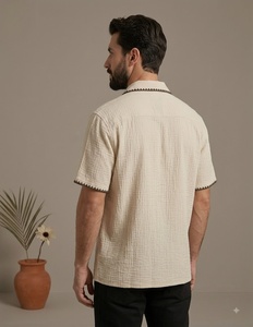 Camisa de Manga Corta de Popelina de Algodón Beige para Hombre con Bordado Floral a Mano, Cuello Camisero, Estilo Casual para Verano - Product Image 2