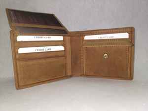 Carteras de Cuero Genuino con Bordado Zarri Hecho a Mano, Tarjetero RFID, Monedero de Lujo, Regalo Exclusivo, Emblema y Diseño Artístico Personalizado - Product Image 5