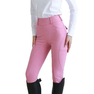 Culottes d'équitation rose vif pour femmes avec logo personnalisé, extensibles dans quatre directions (Spandex/Nylon), pour sports de plein air, avec ceintures ajustables - Product Image 4