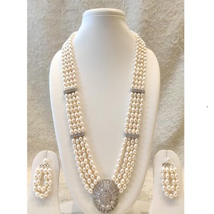 Ensemble de perles élégantes de qualité supérieure avec finition argentée et zircon CZ, longues et magnifiques, avec boucles d'oreilles, collection pour mariage - Product Image 1