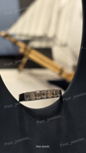 Anillo Minimalista de Moissanita Baguette con Canal de Diamantes, Plata de Ley 925, Media Eternidad, Anillo de Boda Apilable, Joyería de Promesa - Product Image 2