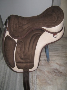 Selle de dressage, de loisirs, de trail et de barrel racing en cuir de buffle 100% de qualité supérieure, sans arceau, personnalisable, très demandée - Product Image 2