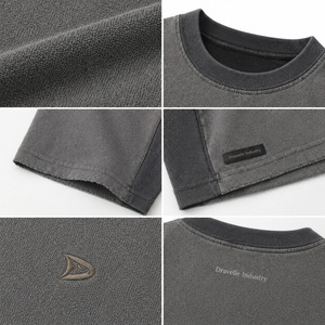 Camiseta de Hombre Estilo Urbano Color Gris Humo, Texturizada, Corte Recortado, Oversize, Tejido Jacquard de 240 GSM, Marca Dravelle Industry - Product Image 4