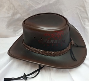 Chapeau de cowboy en cuir marron à large bord, style western ranch, avec bande tressée et sangle de menton, pour homme, idéal pour l'équitation et les activités de plein air. - Product Image 4