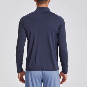 Chemise de performance pour homme à manches longues, col montant, blocs de couleur blanc et bleu, fermeture éclair quart de tour, anti-humidité, coupe ajustée, vêtement de sport - Product Image 6