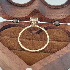Anillo de Compromiso con Halo de Corte Esmeralda de 2.0 CT, Certificado IGI, Estilo Clásico, Diamante Cultivado en Laboratorio, Anillo de Promesa para Aniversario de Bodas - Product Image 3