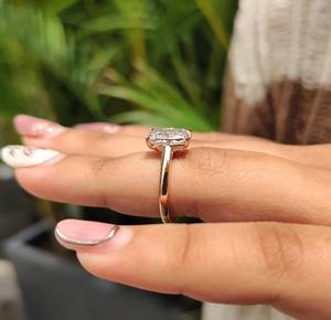 Anillo de Compromiso con Diamante Cultivado en Laboratorio de Corte Cojín Alargado de 1.00-4.00 Quilates, Oro 14K/18K, PT950, S925, Certificación IGI, Oro 14K - Product Image 5