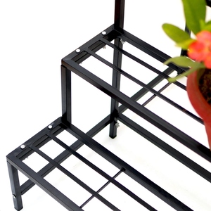 Soporte para Macetas de 4 Niveles, Resistente, para Interiores y Exteriores, Estante Metálico para Plantas, Proveedor Mayorista Urban Plant - Product Image 2