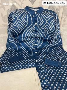 Kurta court de qualité supérieure en soie fantaisie avec imprimé Bandhani, manches longues et col chemise, et pantalon Khadi blanc – Fournisseur indien - Product Image 6