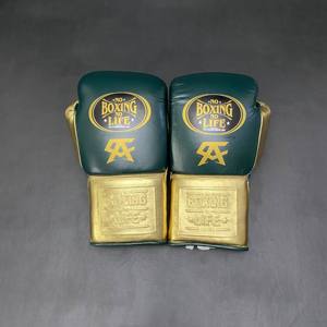 Guantes de Boxeo Profesionales de Alta Calidad en Cuero Genuino Dorado y Verde, Sin Boxeo No Hay Vida, Personalizados para Entrenamiento y Combate CP-BG-125 - Product Image 5