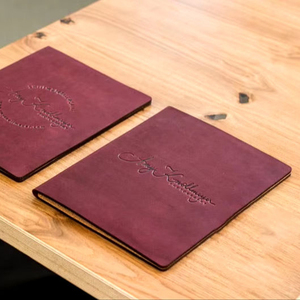 Carpeta de Menú de Cuero de Lujo para Hotel o Restaurante, con Logotipo Personalizado, de Alta Calidad, Fácil de Transportar, Impresionante, Fabricada en India por Nexgen Exports - Product Image 1