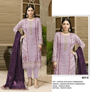 Ensemble de vêtements ethniques pour femmes à la mode avec dupatta, parfait pour les occasions festives et décontractées - Product Image 3