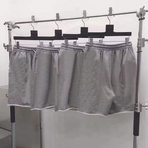 กางเกงขาสั้นลำลองคุณภาพสูง ผ้าฝ้าย 100% เนื้อหนา สไตล์สตรีทแวร์ สำหรับฤดูร้อน พิมพ์ลายโลโก้แบบพัฟฟ์ตามสั่ง สำหรับผู้ชาย - Product Image 2