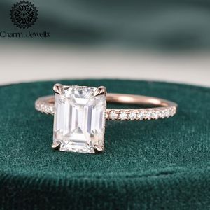 แหวนหมั้นผู้หญิงทรงคุชชั่นคัทประดับโมอิสซาไนต์จาก Charm Jewells ตัวเรือนเงินแบบหนามเตย สไตล์เรขาคณิตคลาสสิก ได้รับการรับรองจาก IGI - Product Image 3
