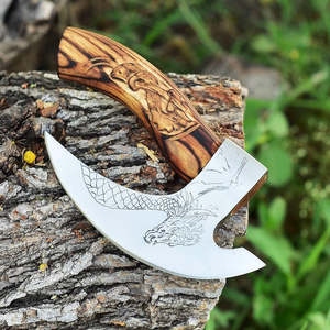 Coupe-pizza artisanal personnalisé, design Dragon Médiéval, en acier à haute teneur en carbone, modèle Tomahawks, mini, avec étui en cuir, OEM industriel - Product Image 4