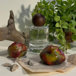 Perfume Personalizado en Aerosol, 30 ml, 5%-15% de Ingredientes Activos, Inspirado en la Fragancia Natural de Yeongwol, Corea, Marca Privada OEM/ODM - Product Image 1