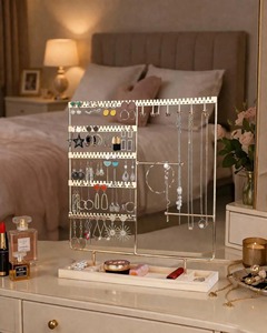 Support de présentation de bijoux pour l'organisation de la maison avec plateau en bois pour boucles d'oreilles, colliers, bagues et rangement d'accessoires, provenant d'Inde - Product Image 5