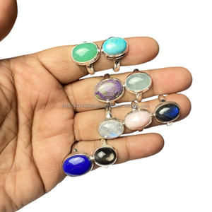 แหวนเงินแท้ 925 ประดับพลอยทรงคลาสสิก งานแฮนด์เมด ขายส่งจากโรงงานโดยตรง เหมาะสำหรับงานแต่งงานของผู้หญิง - Product Image 3