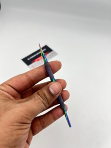 Outil de manucure et pédicure en acier inoxydable double face pour retirer le gel à ongles, avec pousse-cuticules multicolores effet plasma arc-en-ciel - Product Image 4