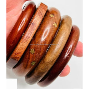 Bracelets en bois bicolores, design moderne et minimaliste, faits à la main, toucher réel, accessoires de mode, usage quotidien, commandes d'exportation - Product Image 4