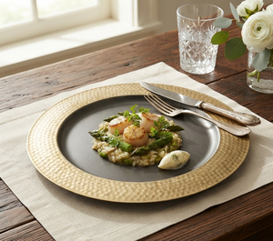 Assiettes en métal avec bordure dorée de couleur personnalisée, assiettes de présentation pour la maison, les cafés et les cantines à bas prix - Product Image 2
