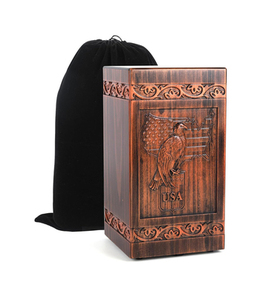 Urnes funéraires en bois pour cendres humaines adultes, personnalisables - Product Image 1