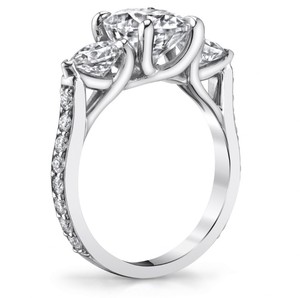 Anillo de compromiso y boda de lujo clásico con moissanita de corte ovalado engastada en plata de ley 925 chapada en oro blanco certificado - Product Image 2