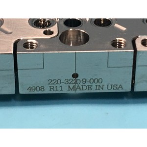 LAM 220-32213-000 GAS LINE BLOCK ASSY,220-32209-000 - อุปกรณ์และอะไหล่เซมิคอนดักเตอร์ระดับโลกที่เชื่อถือได้ - Product Image 3