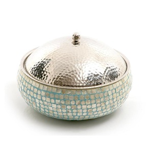 Olla para servir comida caliente de diseño moderno, redonda, de nácar y acero inoxidable. - Product Image 2